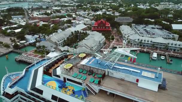 Key West Florida navi da crociera e resort Mallory Square — Video Stock