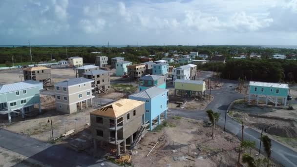 Stilt vakantiehuizen met privé zwembad in de Florida Keys — Stockvideo