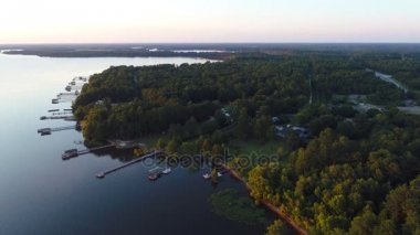Güney Carolina 4k hava video lakefront evleri