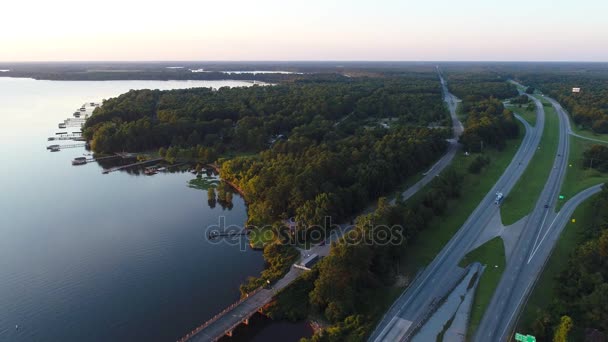 Hava video Scotts açılış evleri üzerinde göl Marion Güney Carolina 4k — Stok video