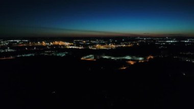  şehir ışıkları ve twilight alacakaranlık gökyüzü
