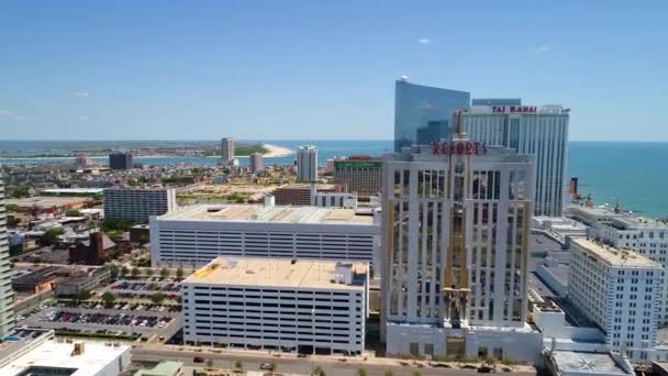 Drone tour Atlantic City casino 's — Stockvideo
