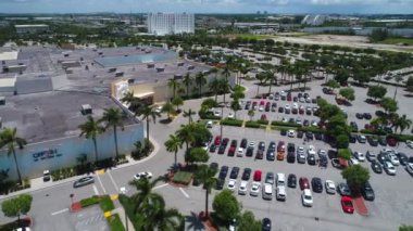 Dolphin Alışveriş Merkezi giriş