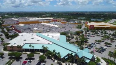 Dolphin alışveriş merkezi Miami çatı köprü