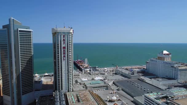 Taj Mahal Resorts Showboat Atlantic City Nueva Jersey playa — Vídeo de stock