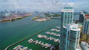 Miami Beach defne Marina highrise condominiums 