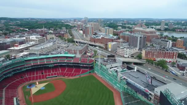 Boston Redsocks Fenway Park och Massachusetts Turnpike — Stockvideo