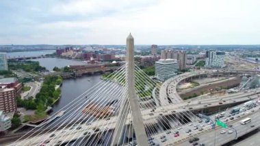 Hava yörünge Leonard s. Zakim Bunker Hill Köprüsü 