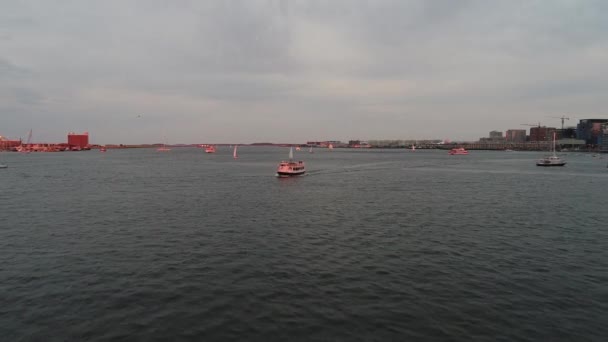 Boston Charleston toplu taşıma wharf tekne 4k — Stok video
