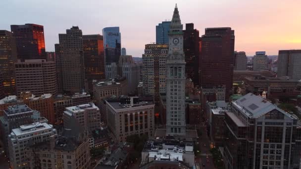Historyczne budynki i Wieża zegarowa downtown boston 4k — Wideo stockowe