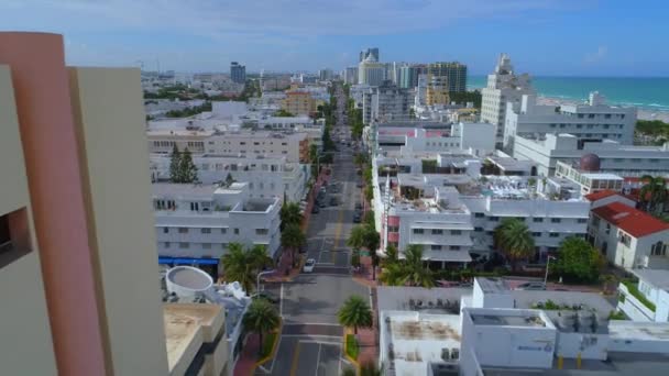 Коллінз проспекті міста Маямі-Біч 4 к — стокове відео
