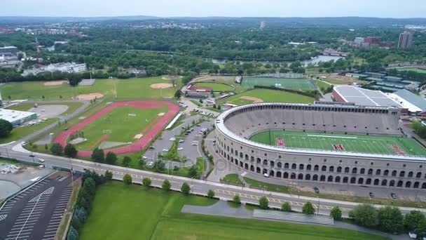 Гарвардский спортивный стадион 4k — стоковое видео