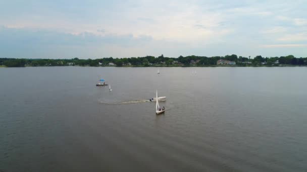 Vídeo aéreo Lake Quannapowitt Massachusetts EUA — Vídeo de Stock