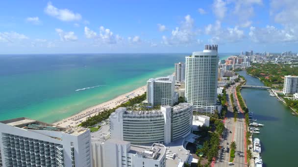 Beachfront resorts Miami Beach Florida — Stock Video