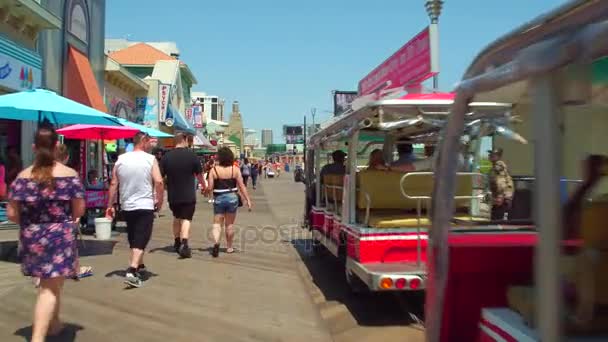 Trolley tour Atlantic City boardwalk 4k video — Stockvideo