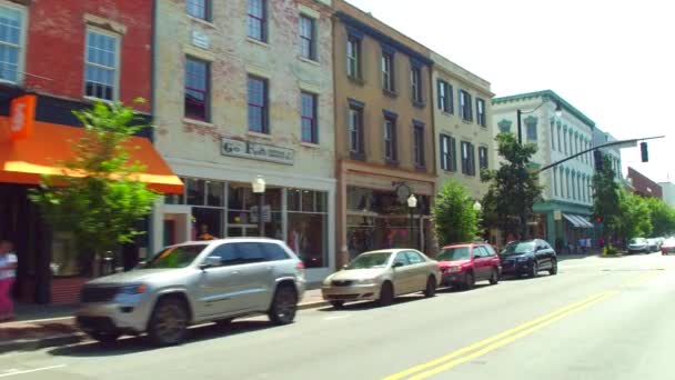 Lojas e apartamentos históricos em Savannah Georgia — Vídeo de Stock