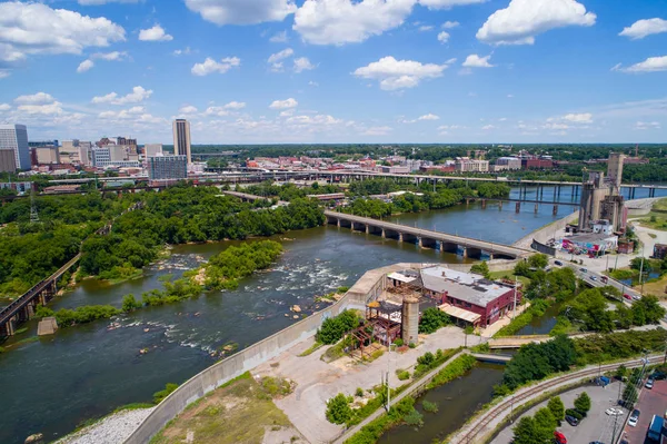Richmond w stanie Wirginia i James River — Zdjęcie stockowe