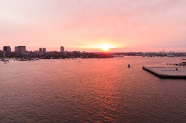 Boston üzerinde güzel gün batımı
