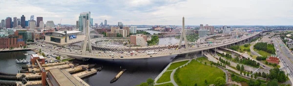 Leonard P Zakim Bunker Hill Memorial Bridge — Stockfoto