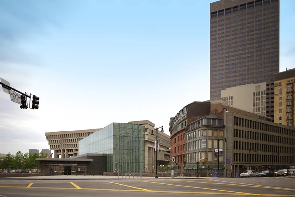 Транзитная станция правительственного центра в центре Бостона — стоковое фото