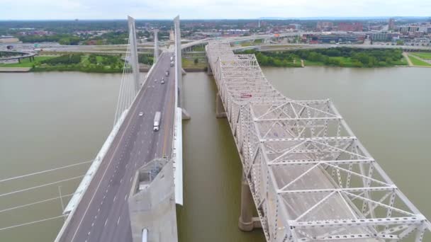 Pontes entre Kentucky e Indiana 4k — Vídeo de Stock