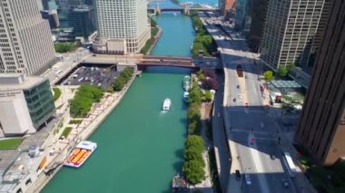 Chicago River 4k 60p