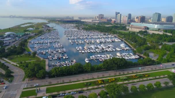 Burnham Harbor Chicago disparó con un dron — Vídeos de Stock