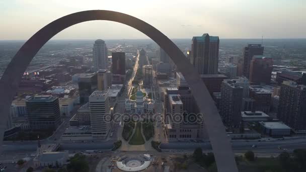St Louis Arch 4k 60p — Wideo stockowe
