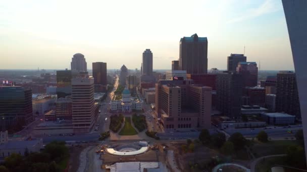 Keresztül a St Louis íve — Stock videók