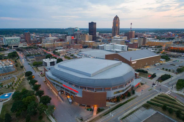 Wells Fargo Arena Des Moines w stanie Iowa — Zdjęcie stockowe