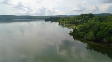  Tennessee Riverbank 4k 60p
