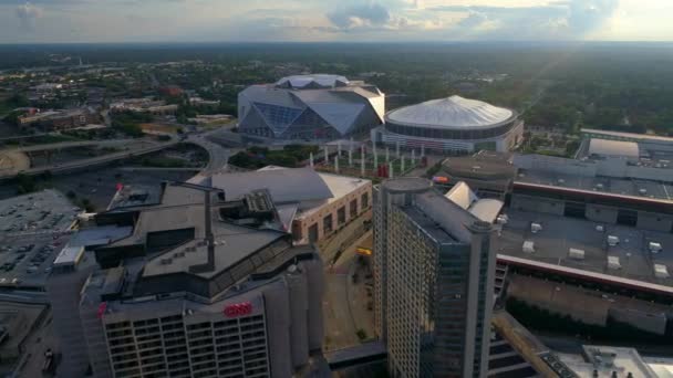 Abenddämmerung Antenne Atlanta Georgien Seitenflug — Stockvideo