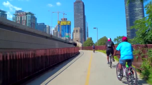 Bisiklet Lane downtown Chicago — Stok video
