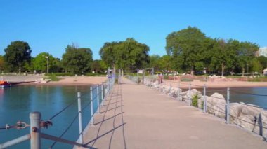 Köpek Beach Evanston Chicago 