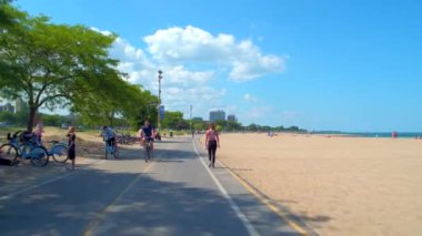 Fitness trail Lakefront Chicago plaj yaz