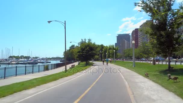 Primeira pessoa ver Lakefront Trail Chicago — Vídeo de Stock