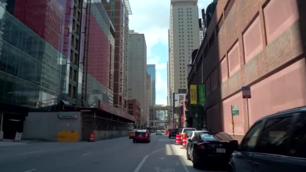Ziemi strzał Downtown Chicago Grand Ave — Wideo stockowe
