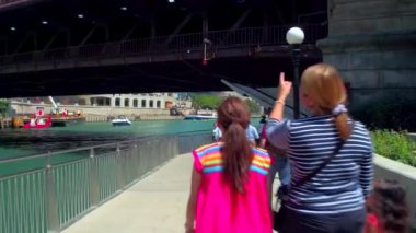  Chicago Riverwalk 4k