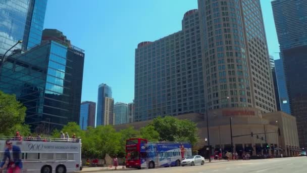 Sheraton und Loews Hotels Chicago — Stockvideo