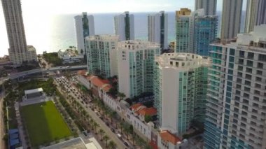 St Tropez Condominiums