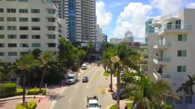 Miami Beach 63 ve Collins Bulvarı