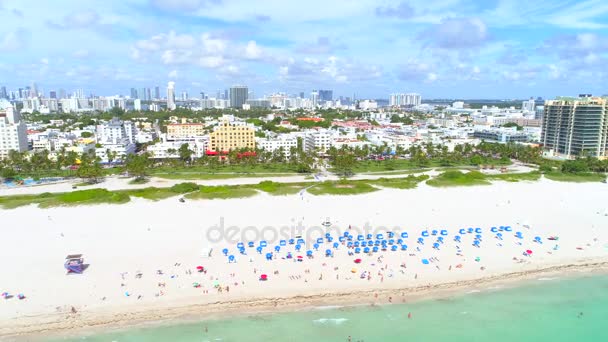 Miami Beach Ocean Drive drone létrehozásáról — Stock videók