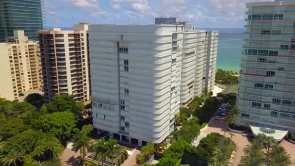 Bal Harbour beachfront condominium — Stockvideo