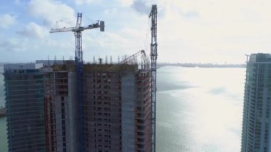 karıştırılmış İnşaat vinçleri Miami kasırga Irma yok