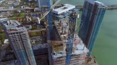 Kasırga Irma vinç imha Miami