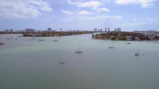 Miami Biscayne Bay och Hibiscus Palm Island — Stockvideo