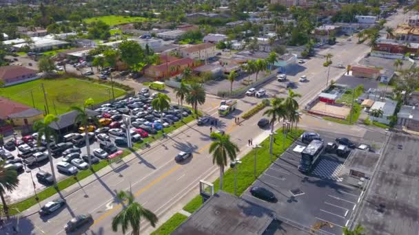 Aerial drone video shooting crime scene Hallandale 09 17 2017 — Stock Video