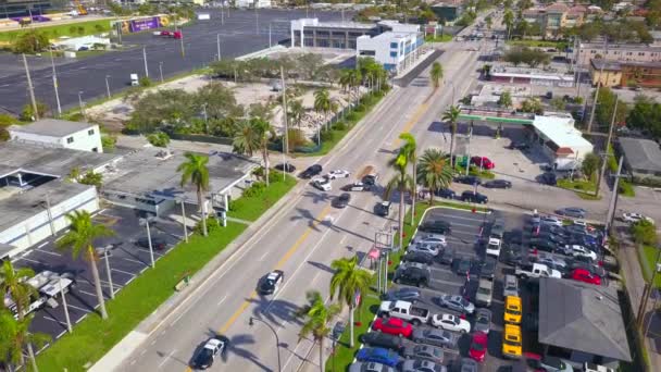 Aerial flyover shooting crime scene Hallandale Florida 09 17 2017 — Stock Video