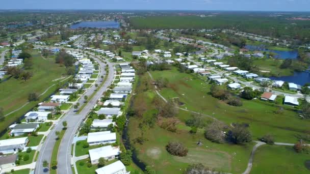 Drone antenowe kontroli szkody spowodowane przez huragan Naples Irma — Wideo stockowe