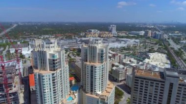 Datran Merkezi ve Dadeland alışveriş merkezi